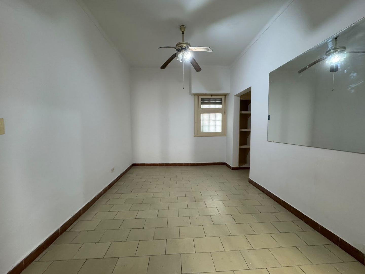 Foto de EXCELENTE 2 AMBIENTES EN ALQUILER CON PATIO EN VILLA CRESPO, imagen 3