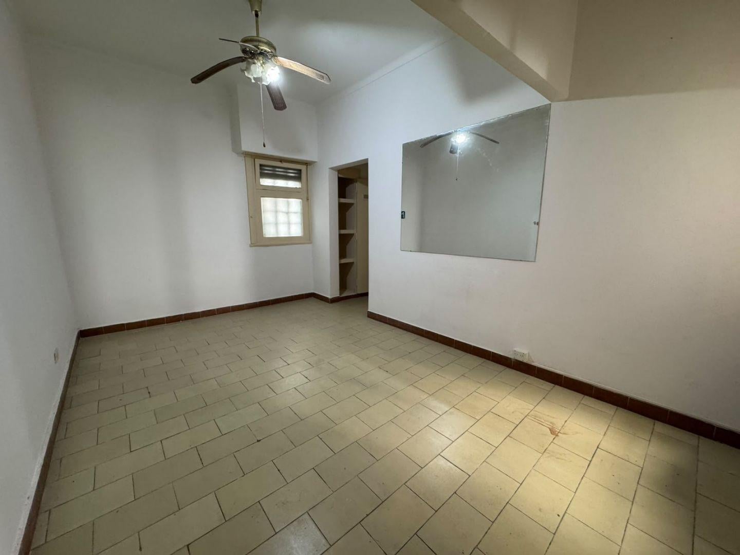 Foto de EXCELENTE 2 AMBIENTES EN ALQUILER CON PATIO EN VILLA CRESPO, imagen 1