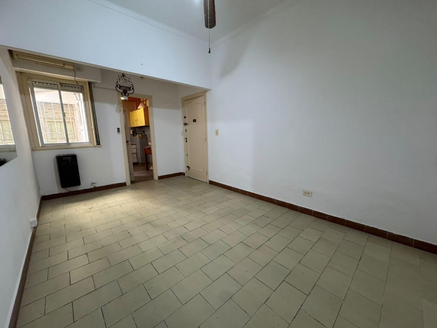Foto de EXCELENTE 2 AMBIENTES EN ALQUILER CON PATIO EN VILLA CRESPO, imagen 2