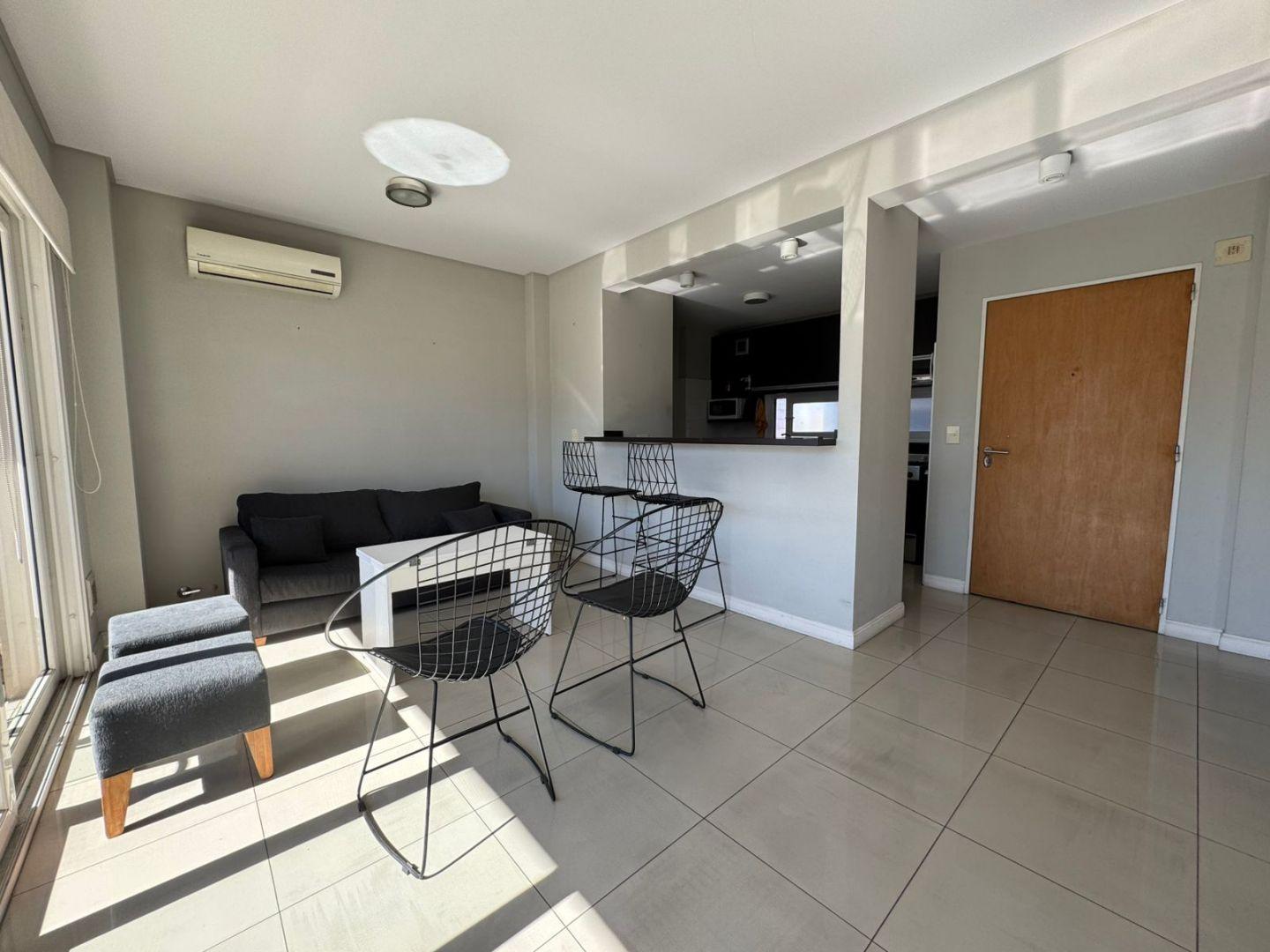 Foto de EXCELENTE 2 AMBIENTES AMOBLADO SUPER LUMINOSO EN ALQUILER EN VILLA, imagen 4