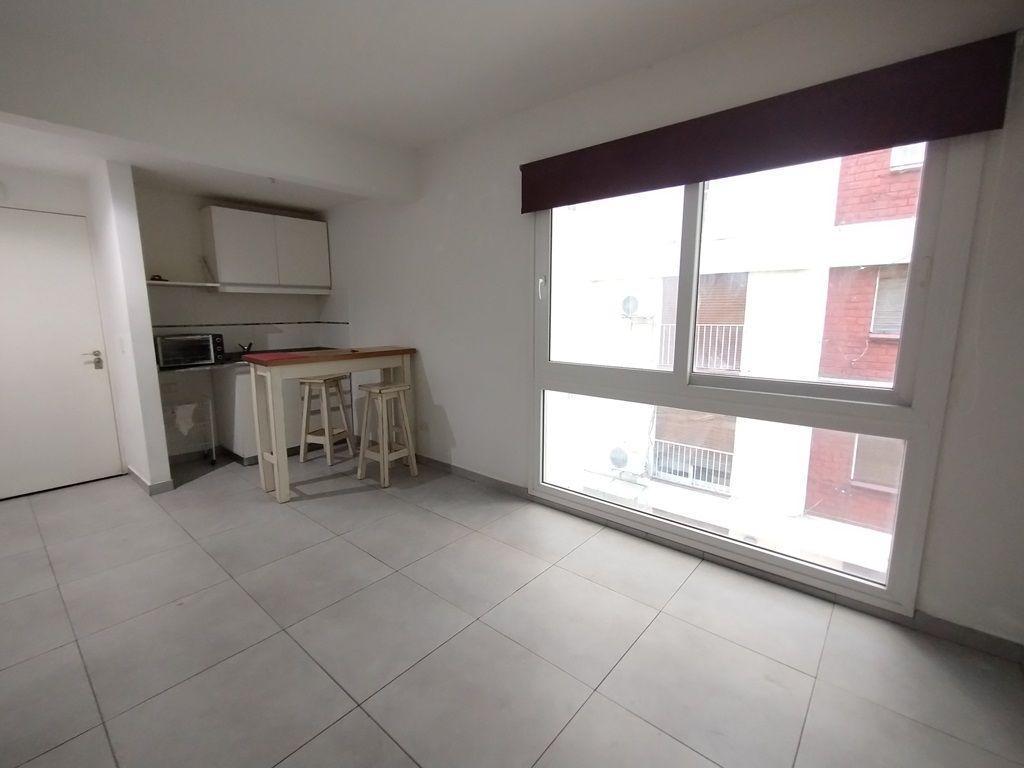 Foto de DEPTO TIPO DUPLEX. EXCELENTE UBICACIÓN DE CABA., imagen 2