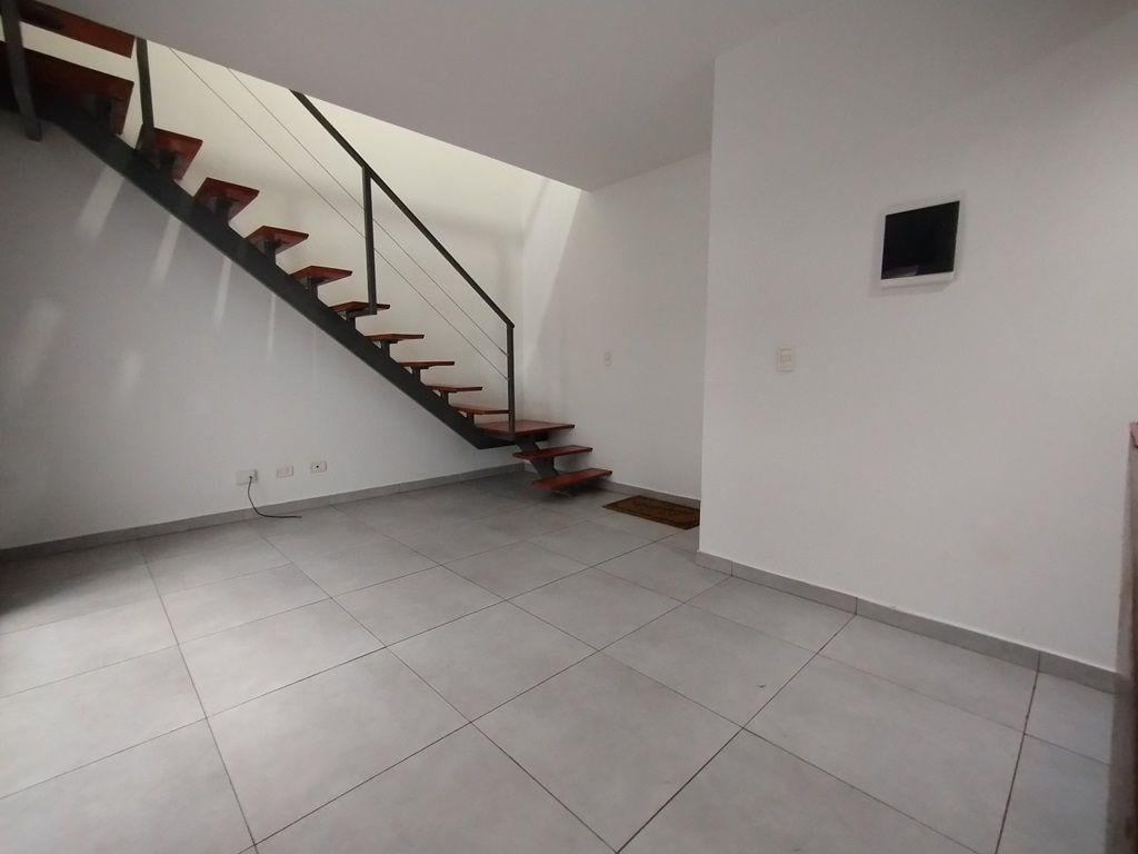 Foto de DEPTO TIPO DUPLEX. EXCELENTE UBICACIÓN DE CABA., imagen 5
