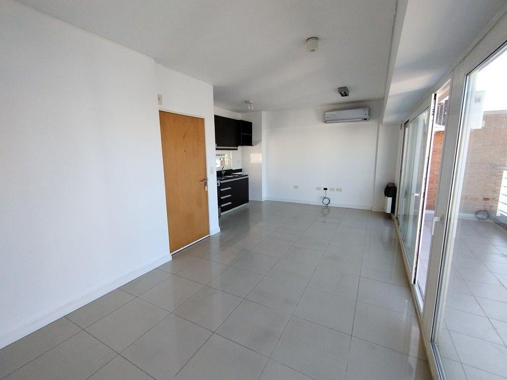 Foto de AL FRENTE, HIPER LUMINOSO CON BALCÓN Y AMENITIES!, imagen 4