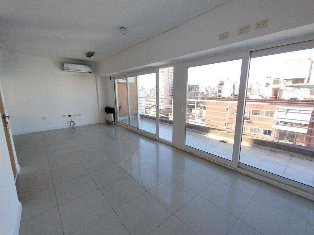 Foto de AL FRENTE, HIPER LUMINOSO CON BALCÓN Y AMENITIES!, imagen 2