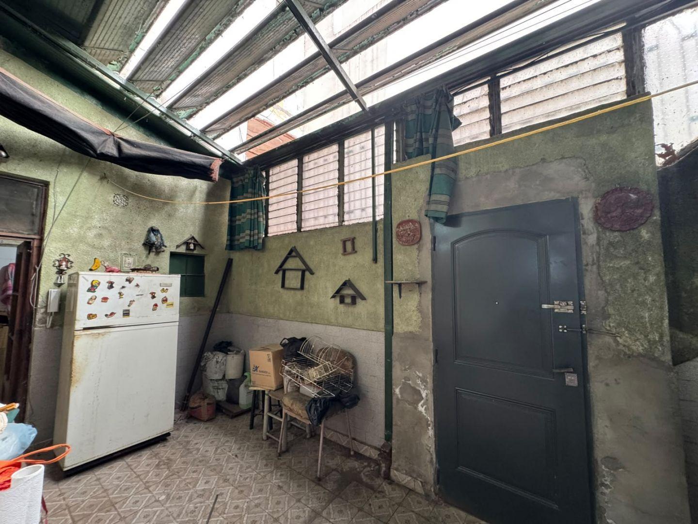 Foto de EXCELENTE PH DE 4 AMBIENTES A REFACCIONAR CON BAJAS EXPENSAS EN, imagen 2