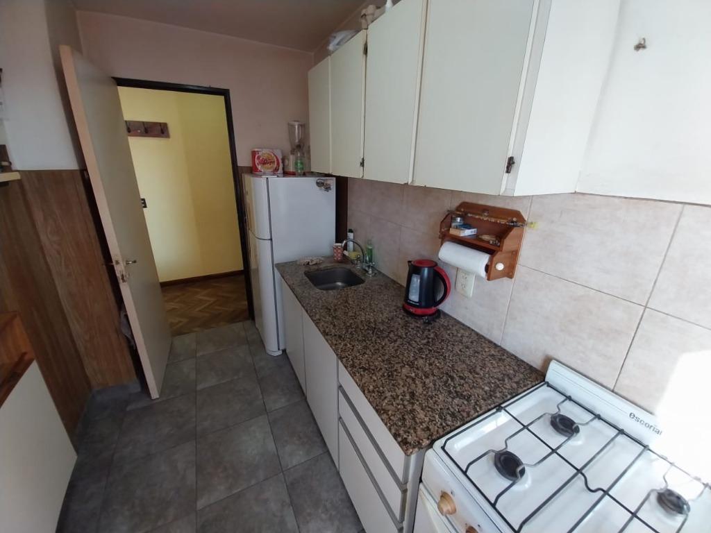 Foto de DEPARTAMENTO 2 AMBIENTES A LA CALLE EN VENTA EN MAR DEL PLATA, imagen 3