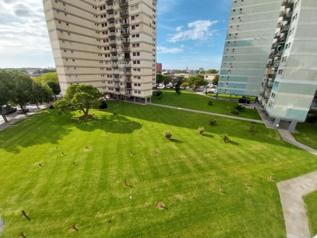 Foto de DEPARTAMENTO 2 AMBIENTES A LA CALLE EN VENTA EN MAR DEL PLATA, imagen 2