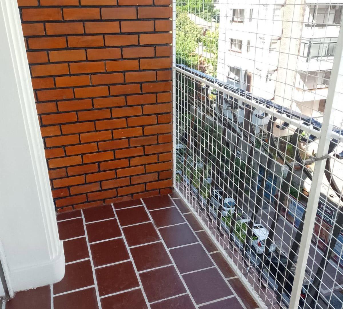 Foto de DEPARTAMENTO 3 AMBIENTES CON DEPENDENCIA DE SERVICIO EN VENTA EN MAR, imagen 4