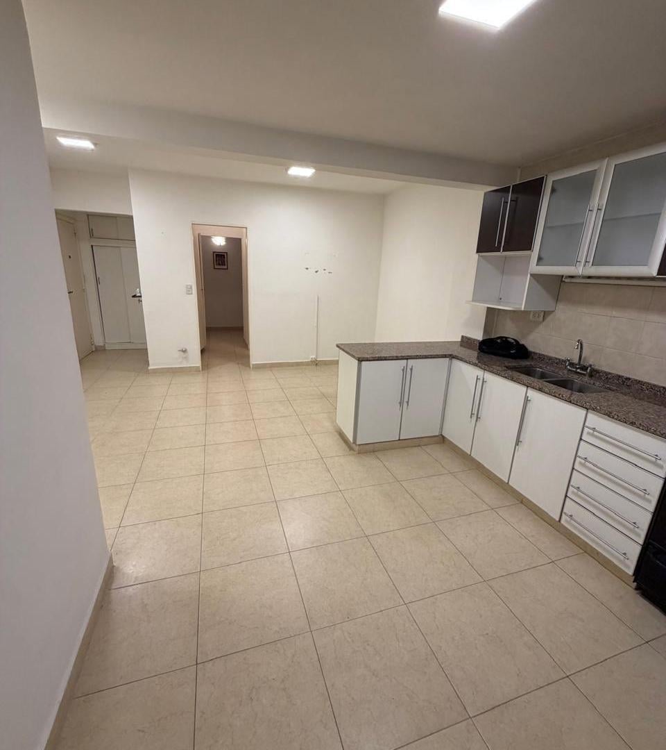 Foto de DEPARTAMENTO 2 AMBIENTES EN VENTA MAR DEL PLATA, imagen 1