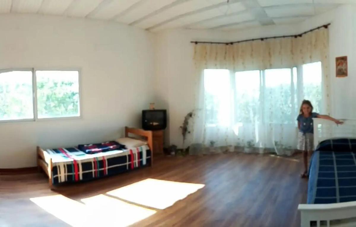 Chalet 4 Amb - Calle 133 Entre Av 40 y 42 - Necochea 2
