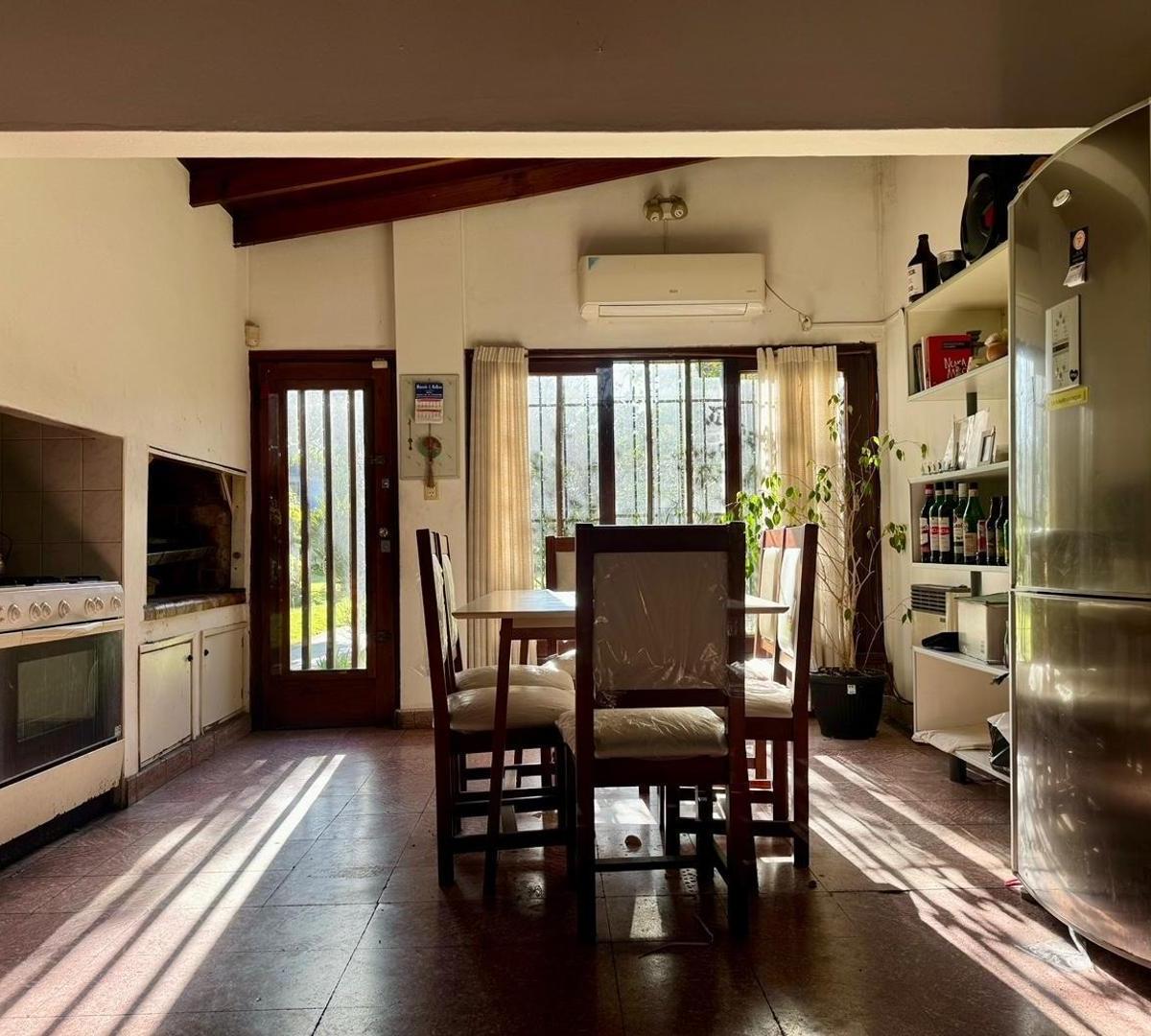 Importante Chalet 5 Ambientes - Divino Rostro 5