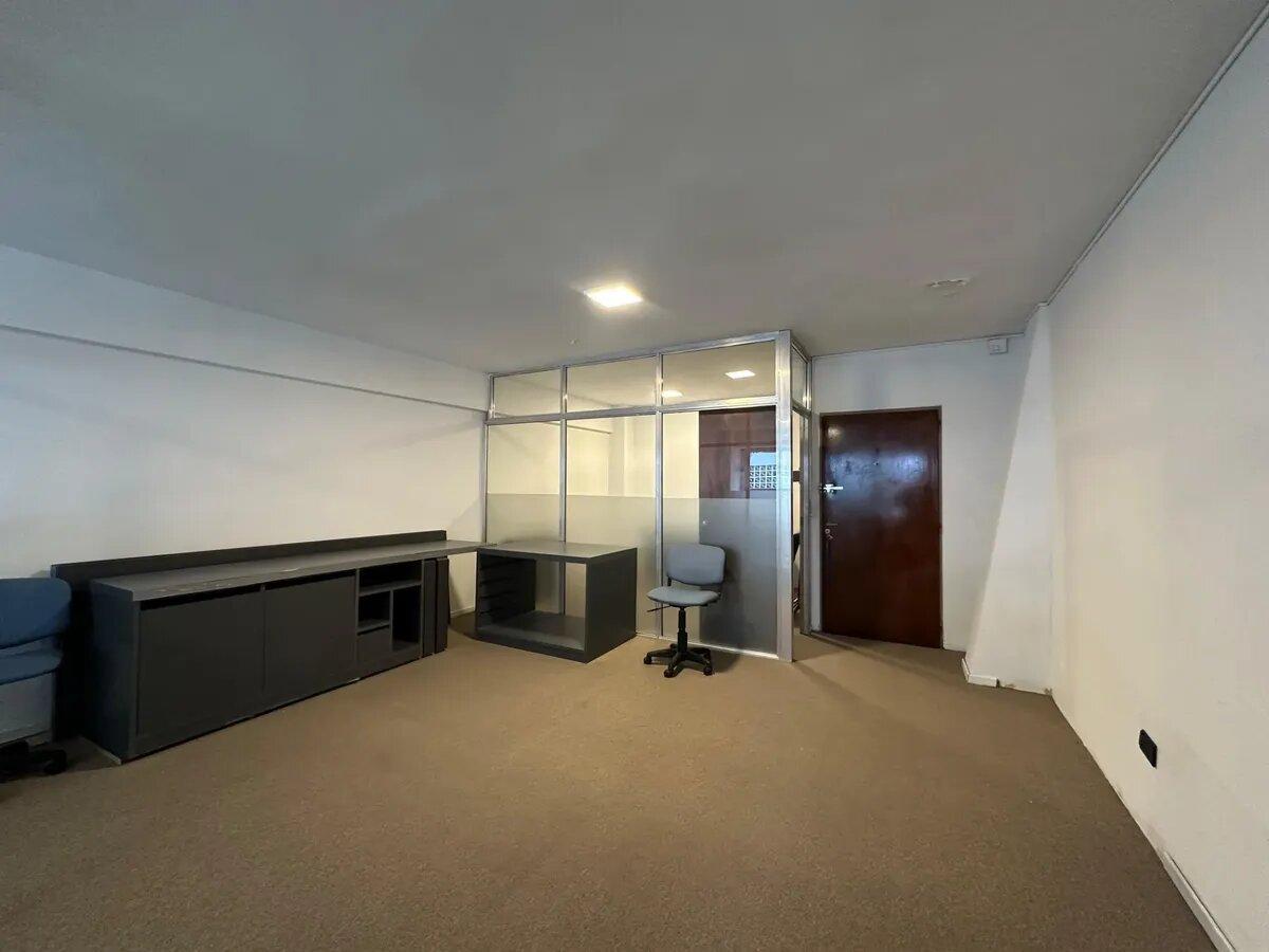Foto de Marcelo T. De Alvear Y Libertad - Venta Oficina 46 M², imagen 5