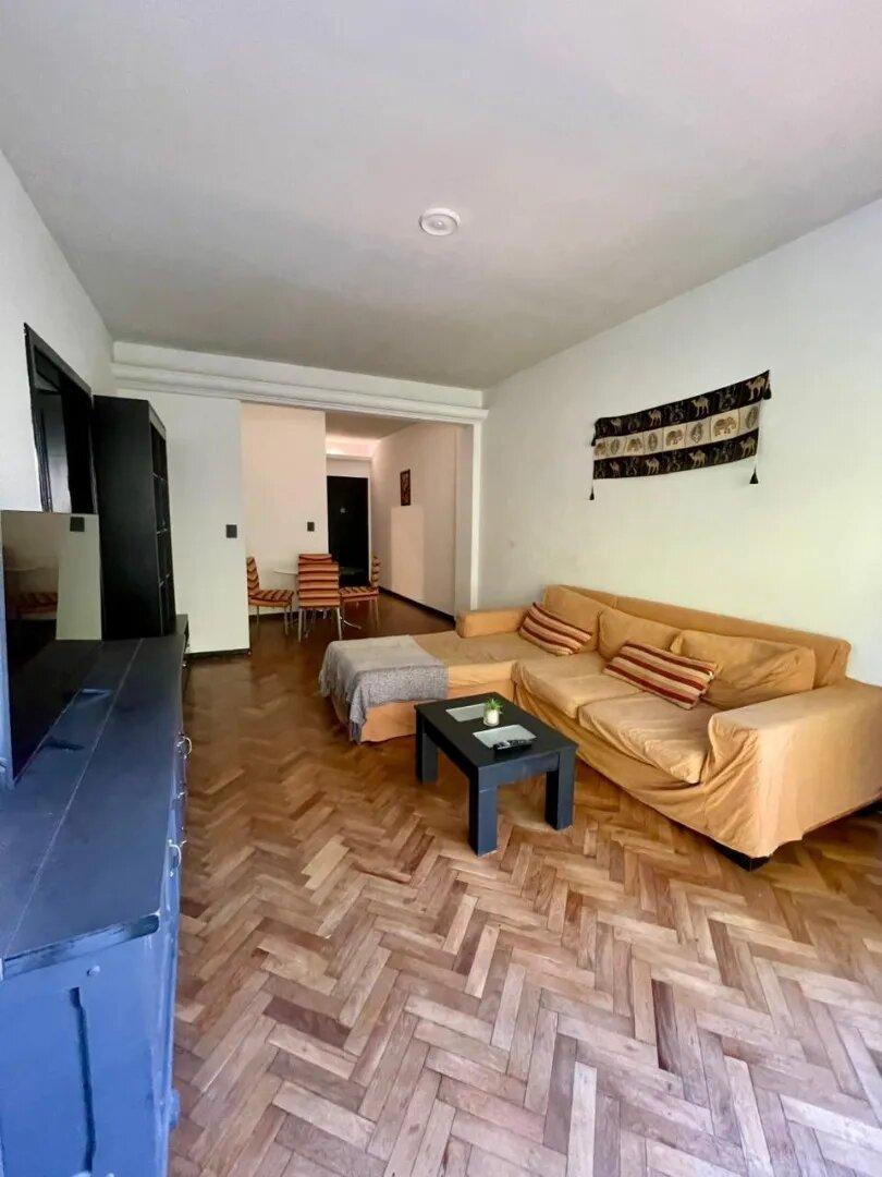 Foto de Departamento Muy Luminoso Y Excelente Ubicación!!, imagen 4