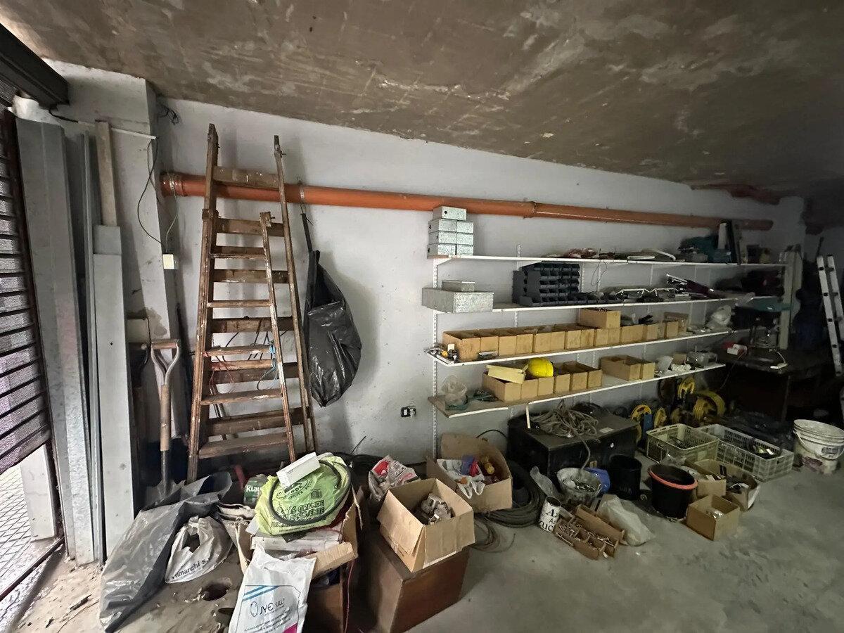 Foto de Venta Local Con Cochera En Boedo, imagen 2