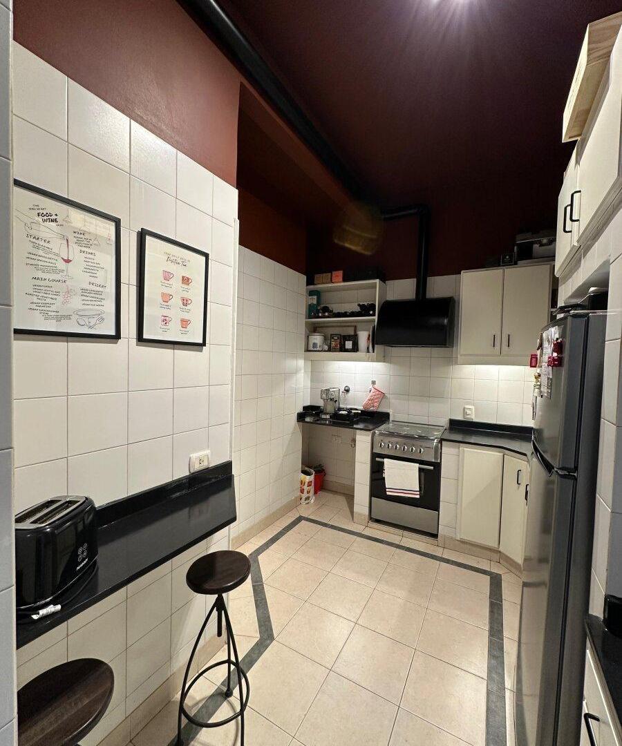 Foto de VENTA DEPARTAMENTO 2 / 3 AMB CON DEPENDENCIA EN RECOLETA, imagen 5