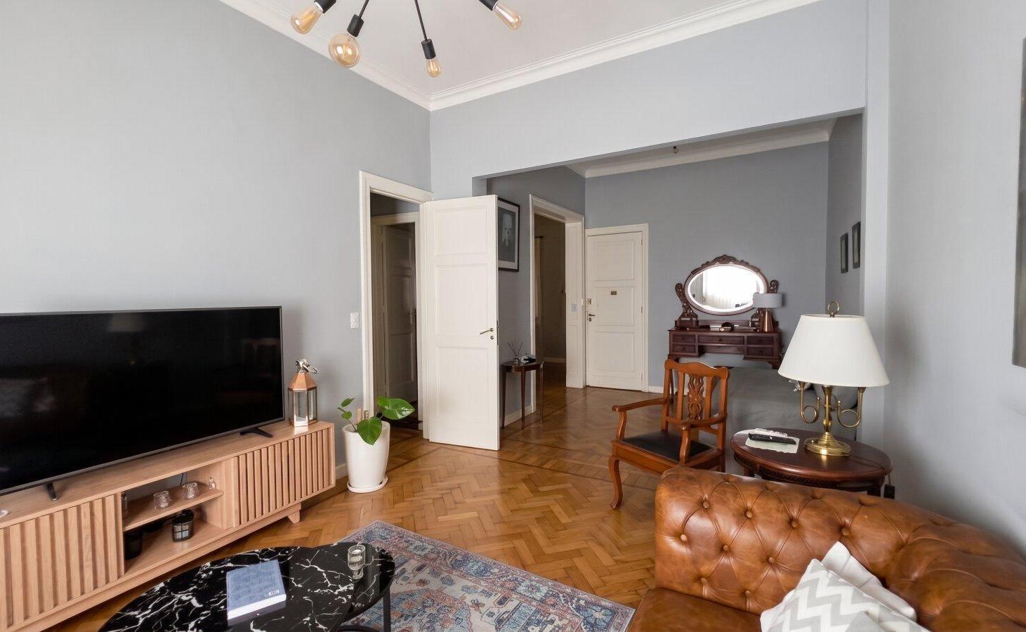 Foto de VENTA DEPARTAMENTO 2 / 3 AMB CON DEPENDENCIA EN RECOLETA, imagen 3
