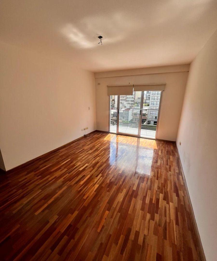 Venta en Belgrano 2 Ambientes con Cochera