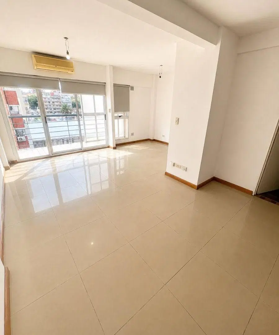 Monoambiente en Alquiler en Caballito - Directorio 375 1
