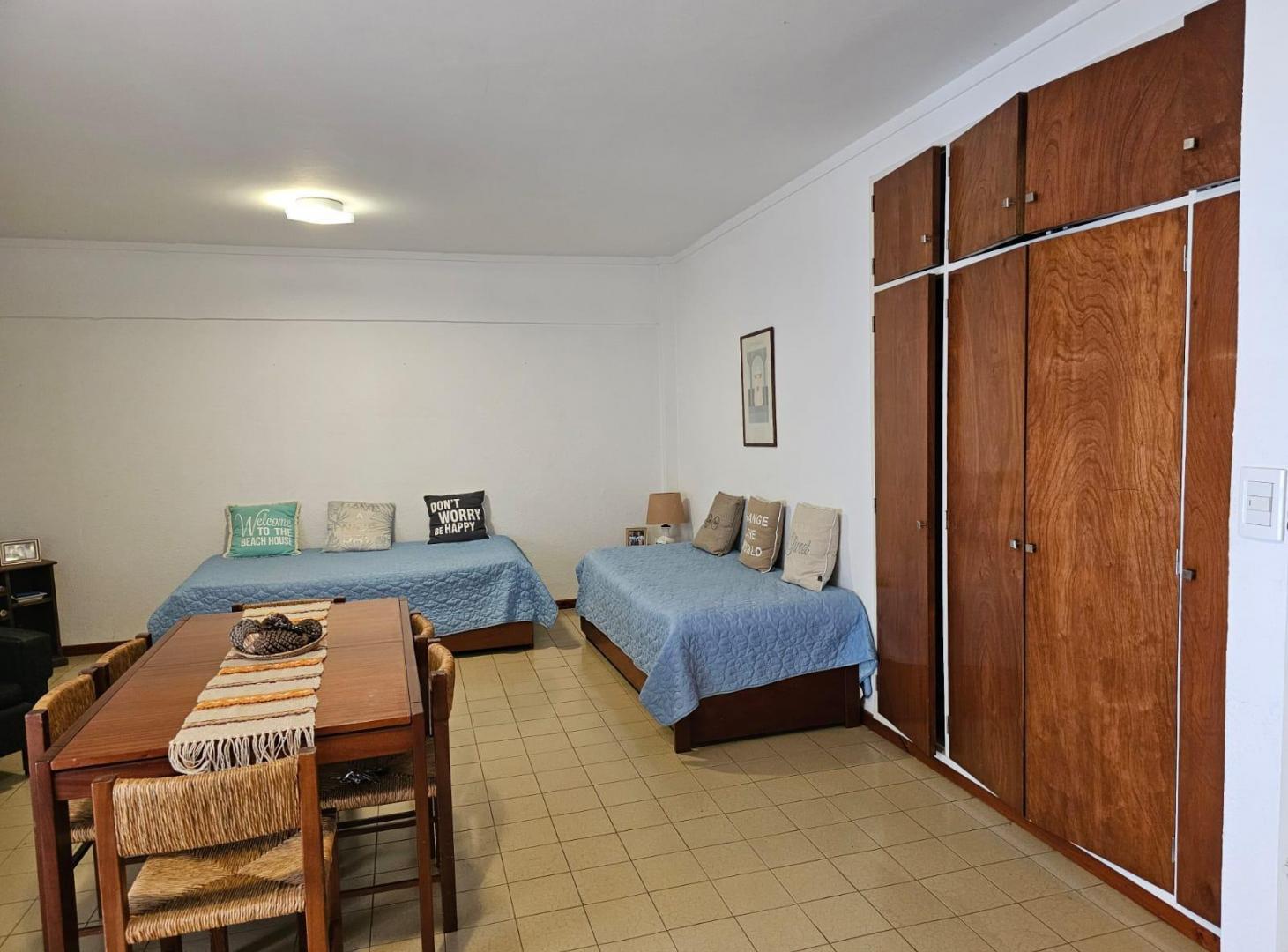 Foto de VENTA DEPARTAMENTO 2 AMBIENTES CONTRAFRENTE ABIERTO Y COCHERA, imagen 3