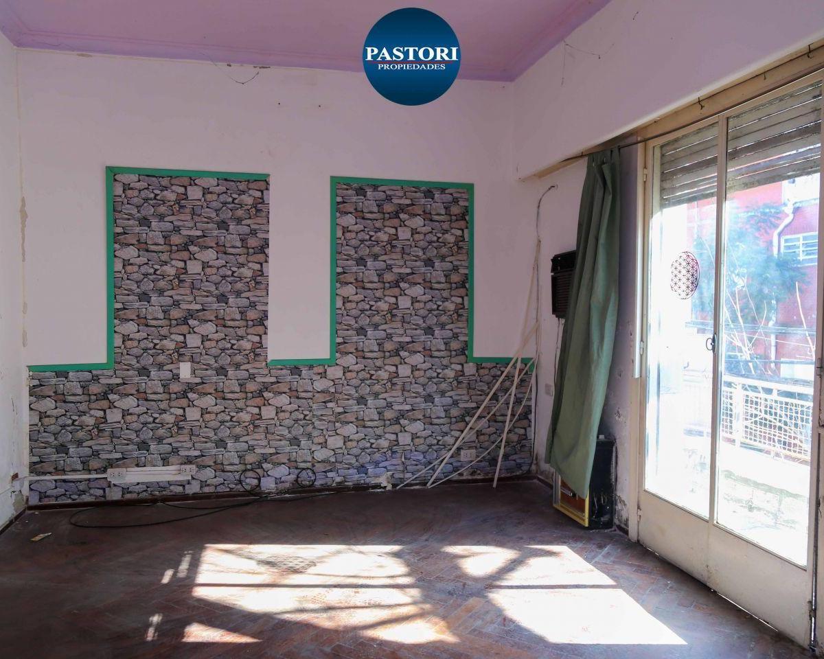 Venta de Oficina 7 Ambientes o Mas en Primer Piso por Escale 4