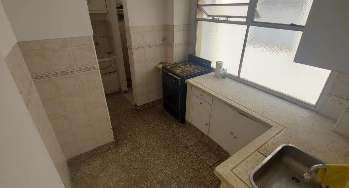 Foto de VENTA DE DEPTO 3 AMB CON BALCON FLORIDA, imagen 3