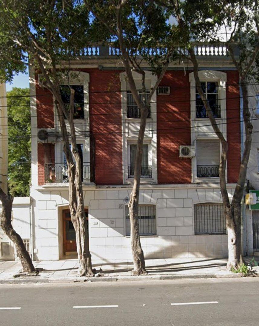 VENTA DE DEPTO 3 AMB + DEPENDENCIA EN VICENTE LOPEZ