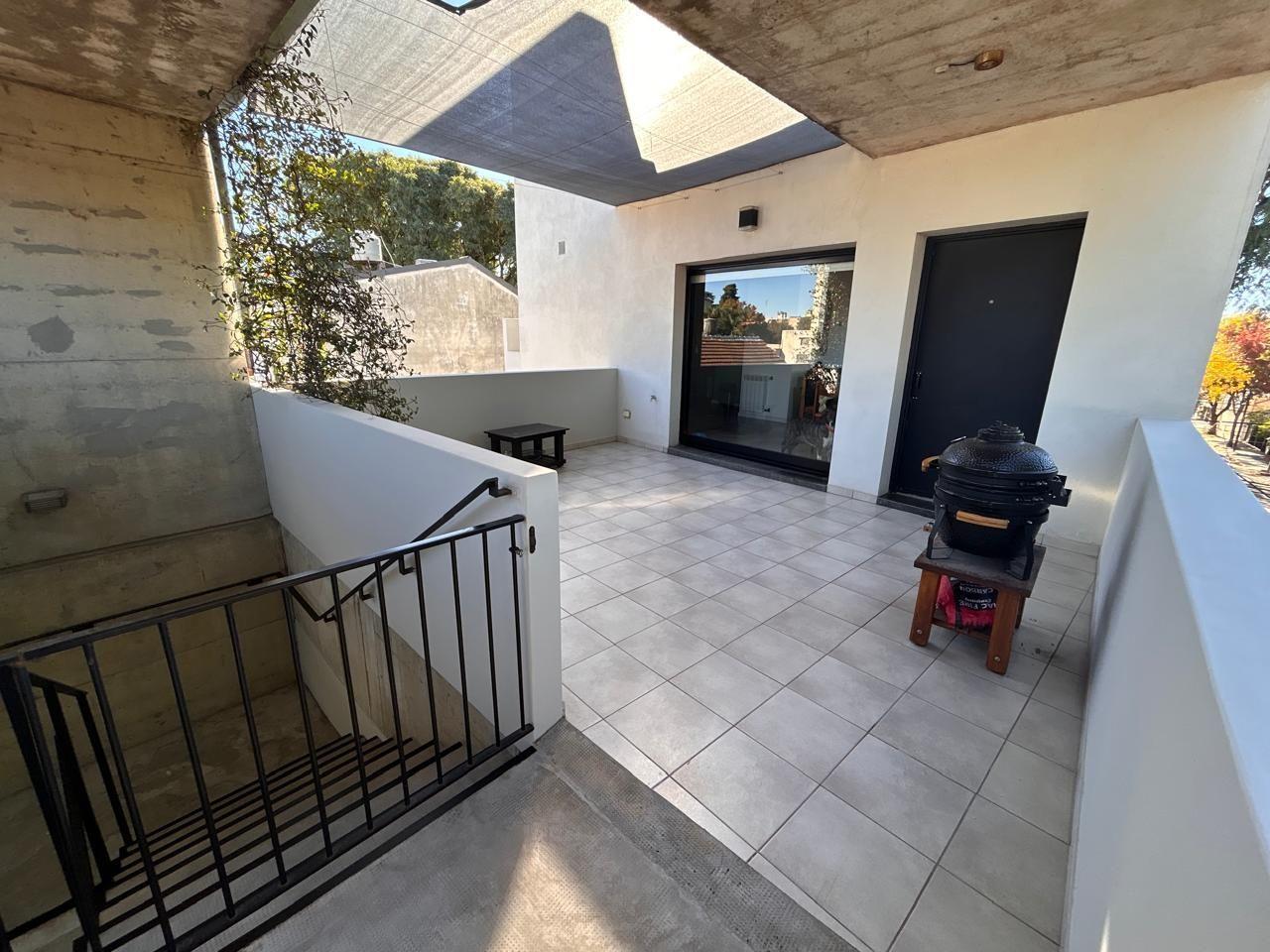 VENTA DE PH 3 AMB CON COCHERA