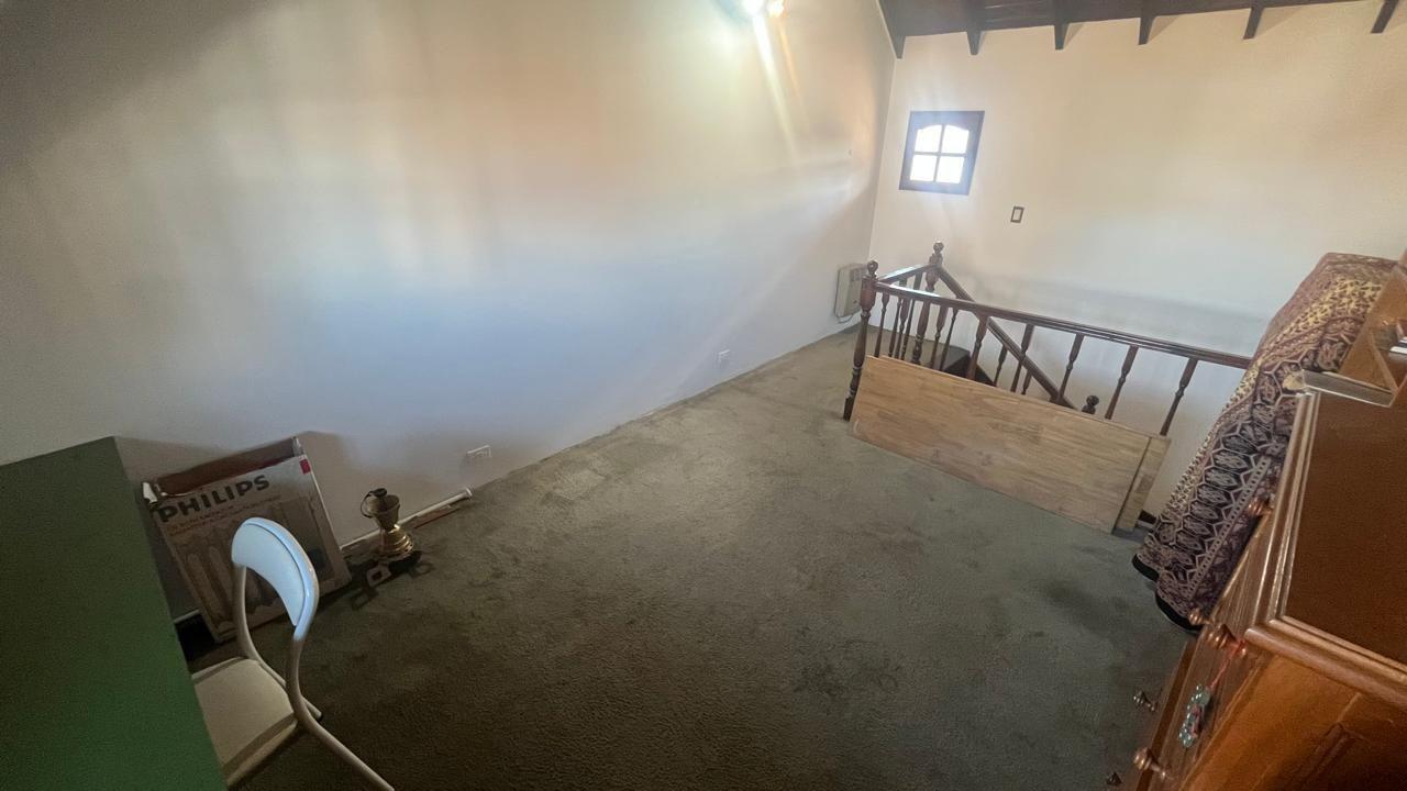 Foto de VENTA DUPLEX 4 AMB CERCA DE AV. MAIPU!, imagen 5