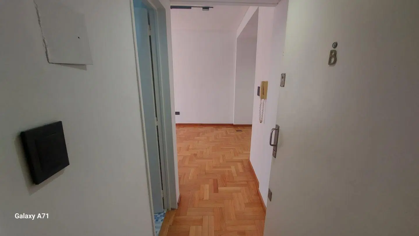 ALQUILER MONOAMBIENTE EN AV. LIBERTADOR EN OLIVOS 3