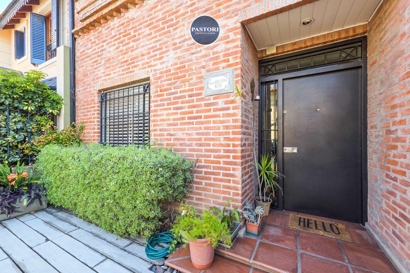 Foto de VENTA DE CASA DE 5 AMB EN FLORIDA, imagen 2