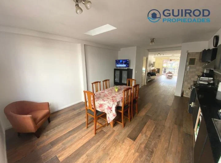 BAJO DE PRECIO - CASA 4 AMBIENTES, PLAYROOM, TERRAZA IMPECABLE ESTADO 4