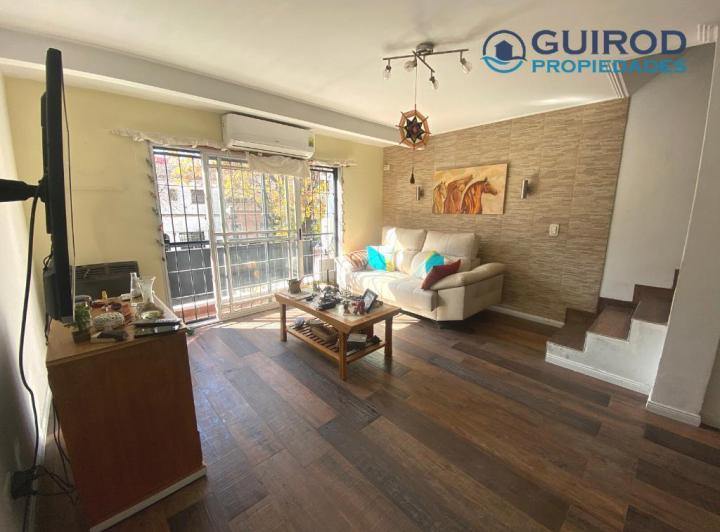 BAJO DE PRECIO - CASA 4 AMBIENTES, PLAYROOM, TERRAZA IMPECABLE ESTADO 3