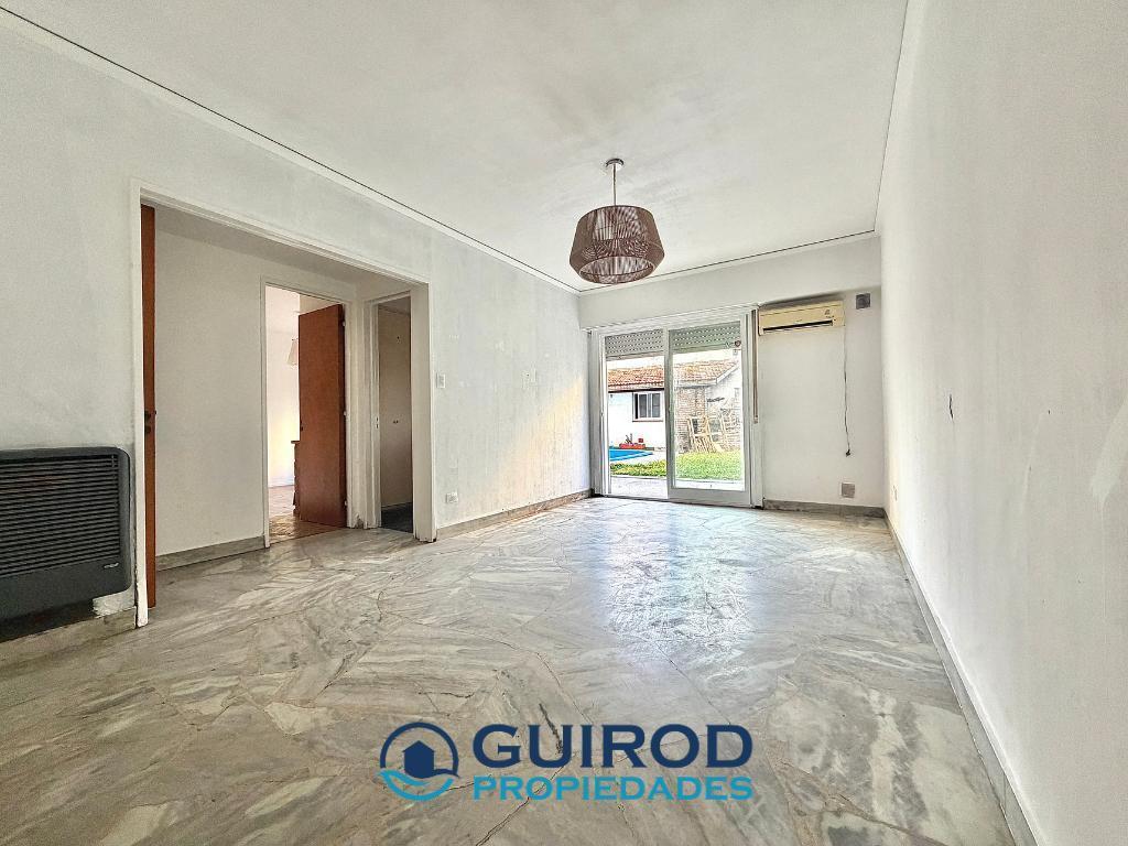 Foto de DEPARTAMENTO 3 AMBIENTES CON JARDIN, PILETA Y QUINCHO, imagen 1