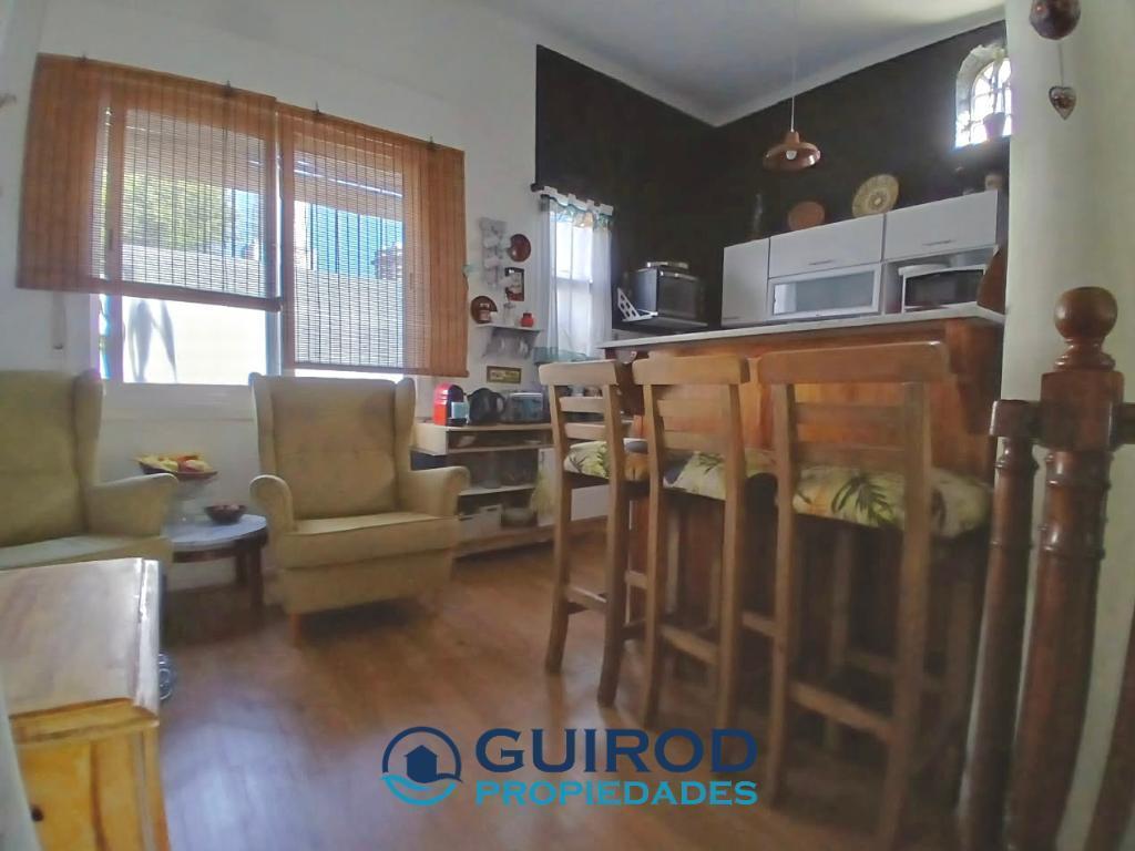 Foto de VENTA PH 3 AMBIENTES REFACCIONADO CON TERRAZA Y QUINCHO, imagen 1