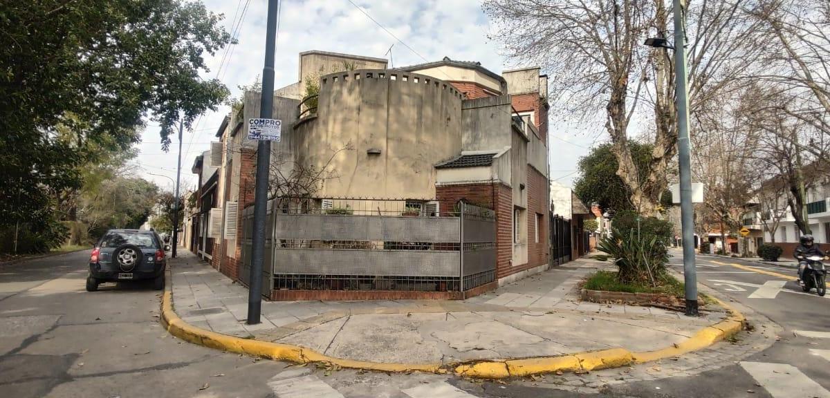 R.Gutierrez 4500 y Benito Juarez -Devoto