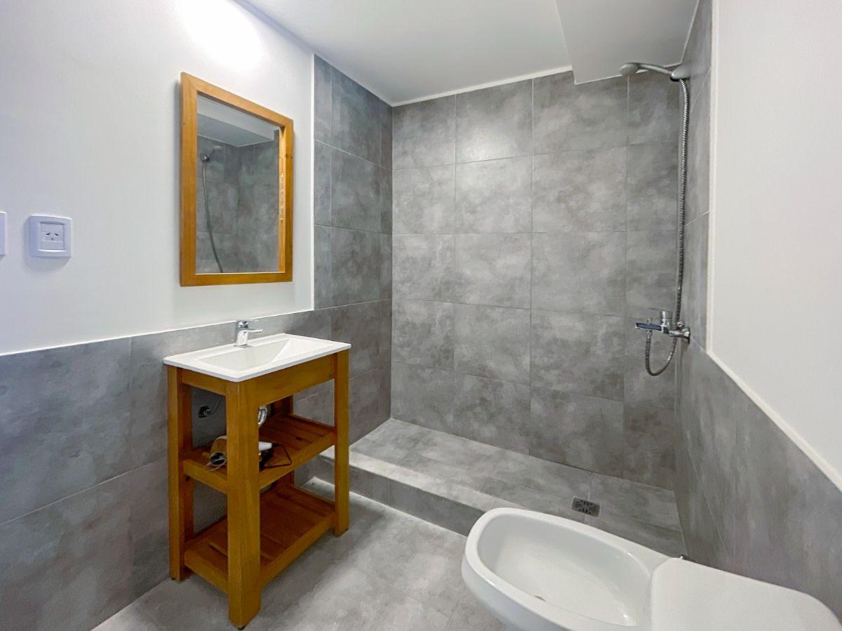 Foto de Departamento de 38 m² con balcón muy luminoso en venta en San Cristobal, imagen 2