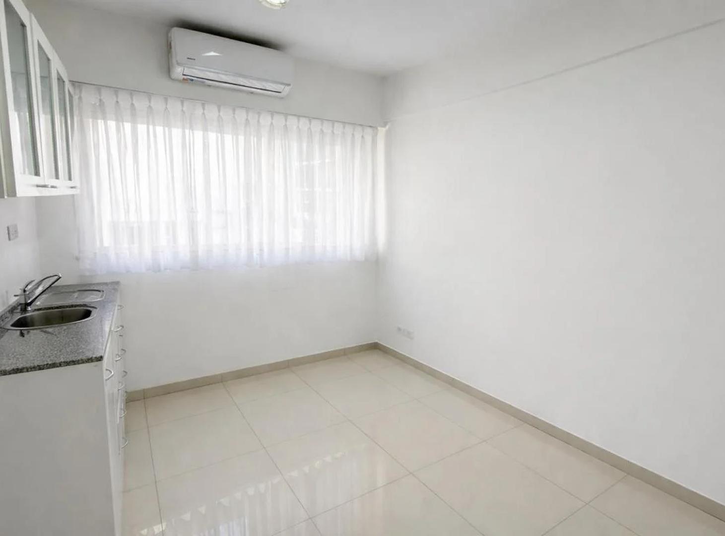 Foto de Departamento 3 Amb. Cabildo al 1400 Super Luminoso Ideal Consultorio, imagen 3