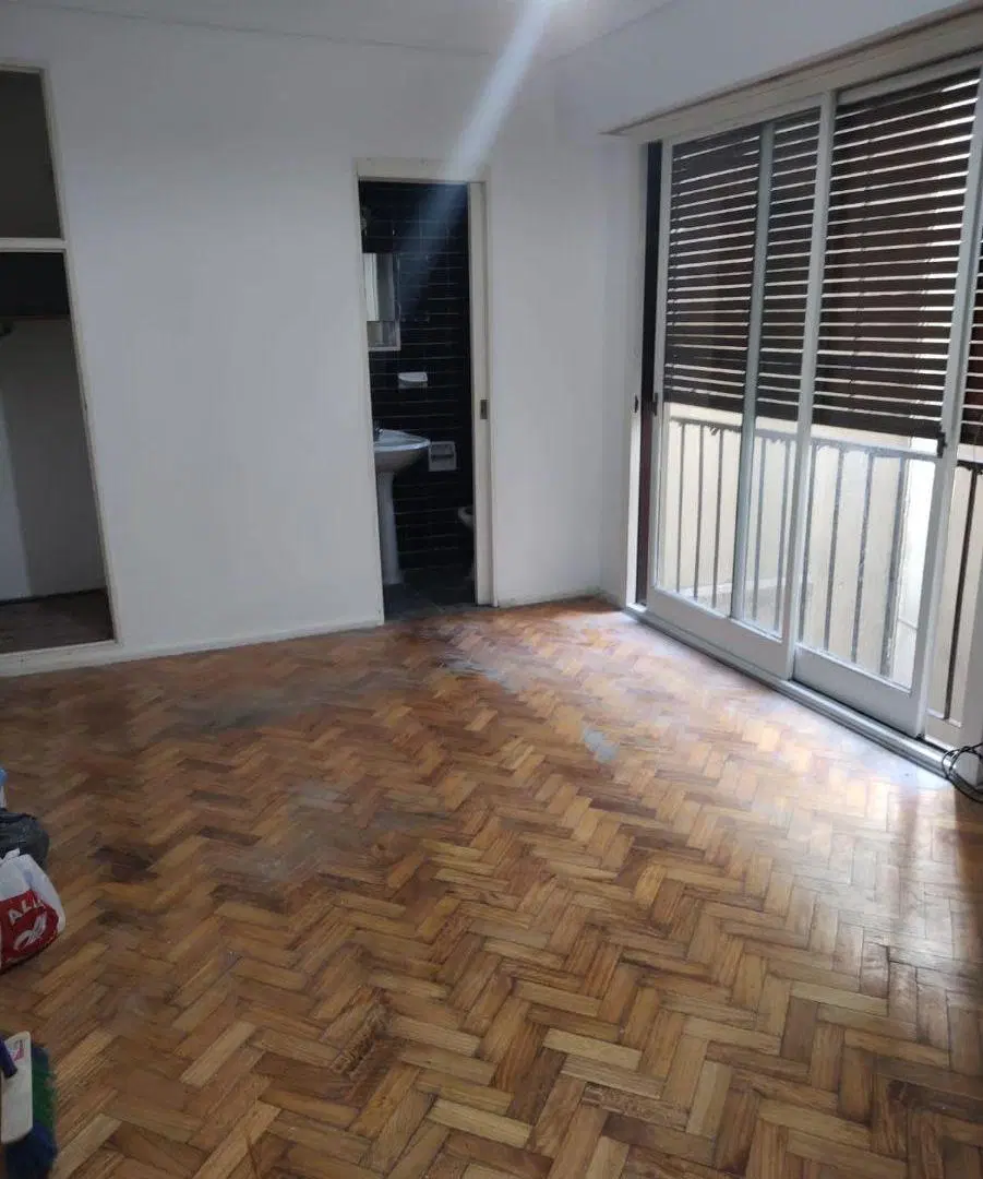 Departamento monoambiente de 20 m² en venta en Floresta 5