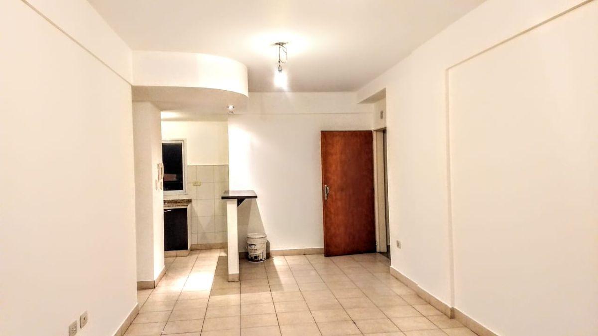 Foto de Departamento de 53 m² SUM/PARRILLA /SAUNA en alquiler en Monserrat, imagen 3