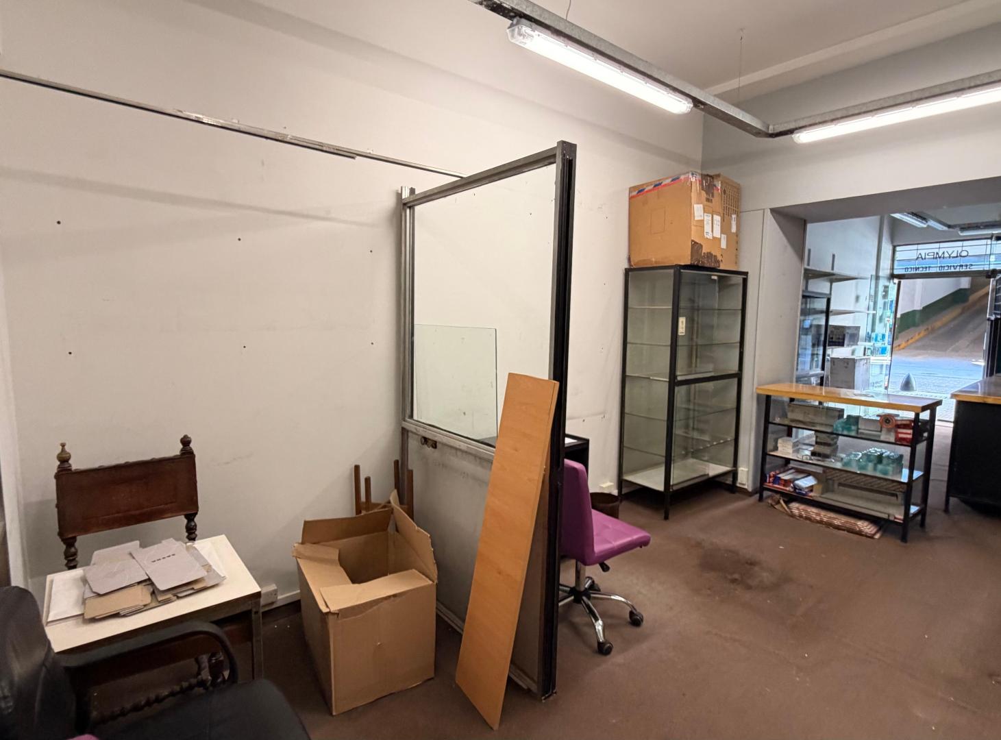 Foto de Local comercial con departamento en Planta Baja, ubicado en Viamonte 671, imagen 4