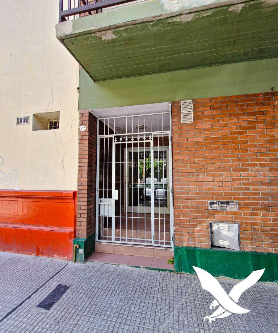 CABALLITO - DPTO DE 3AMB 57M2 AL FRENTE CON BALCON