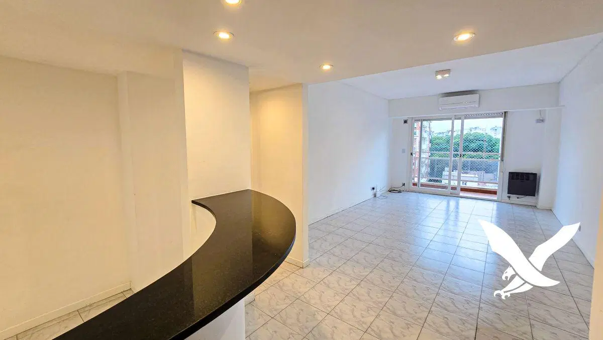 PALERMO – PISO ALTO, 3 AMBIENTES CON BALCÓN Y COCHERA 2