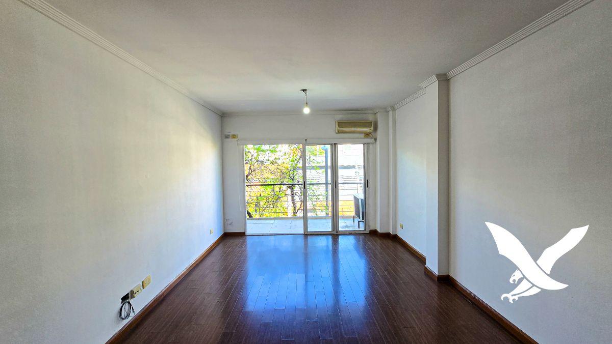 Foto de COGHLAN – MONOAMBIENTE AL FRENTE CON AMPLIO BALCÓN – MUY LUMINOSO, imagen 2