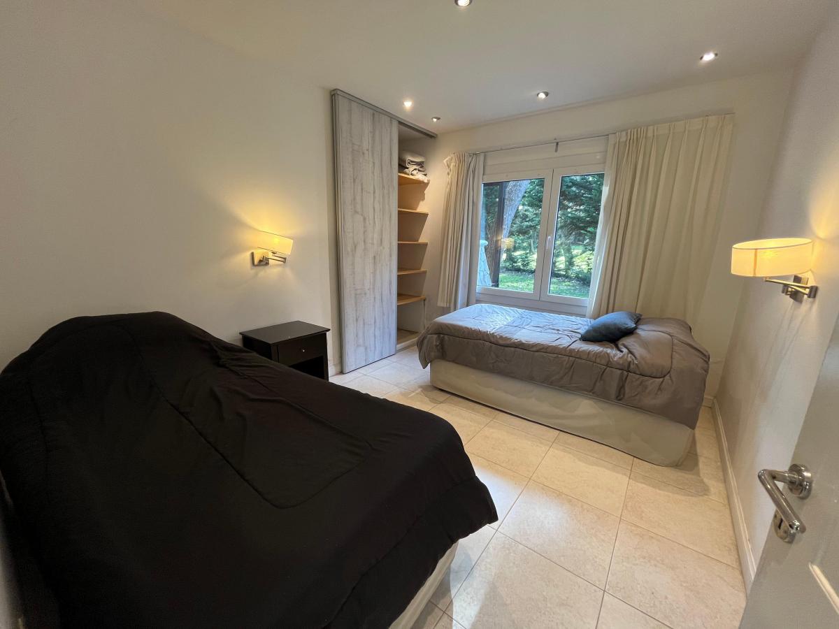 Venta de Casa en Cariló, Cerezo Esquina Avutarda (6) 4