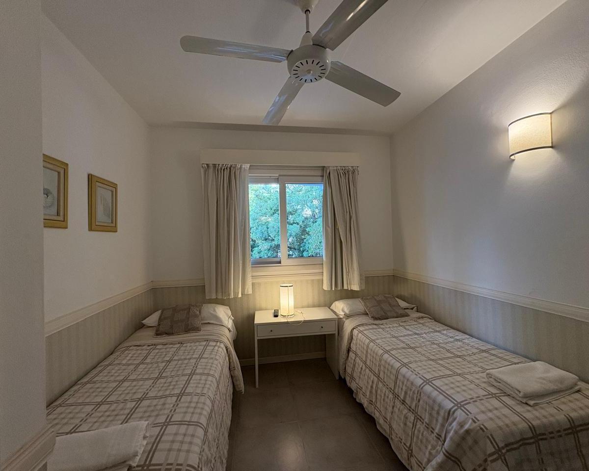 Departamento 3 Ambientes a La Venta, en El Centro de Cariló (6) 1