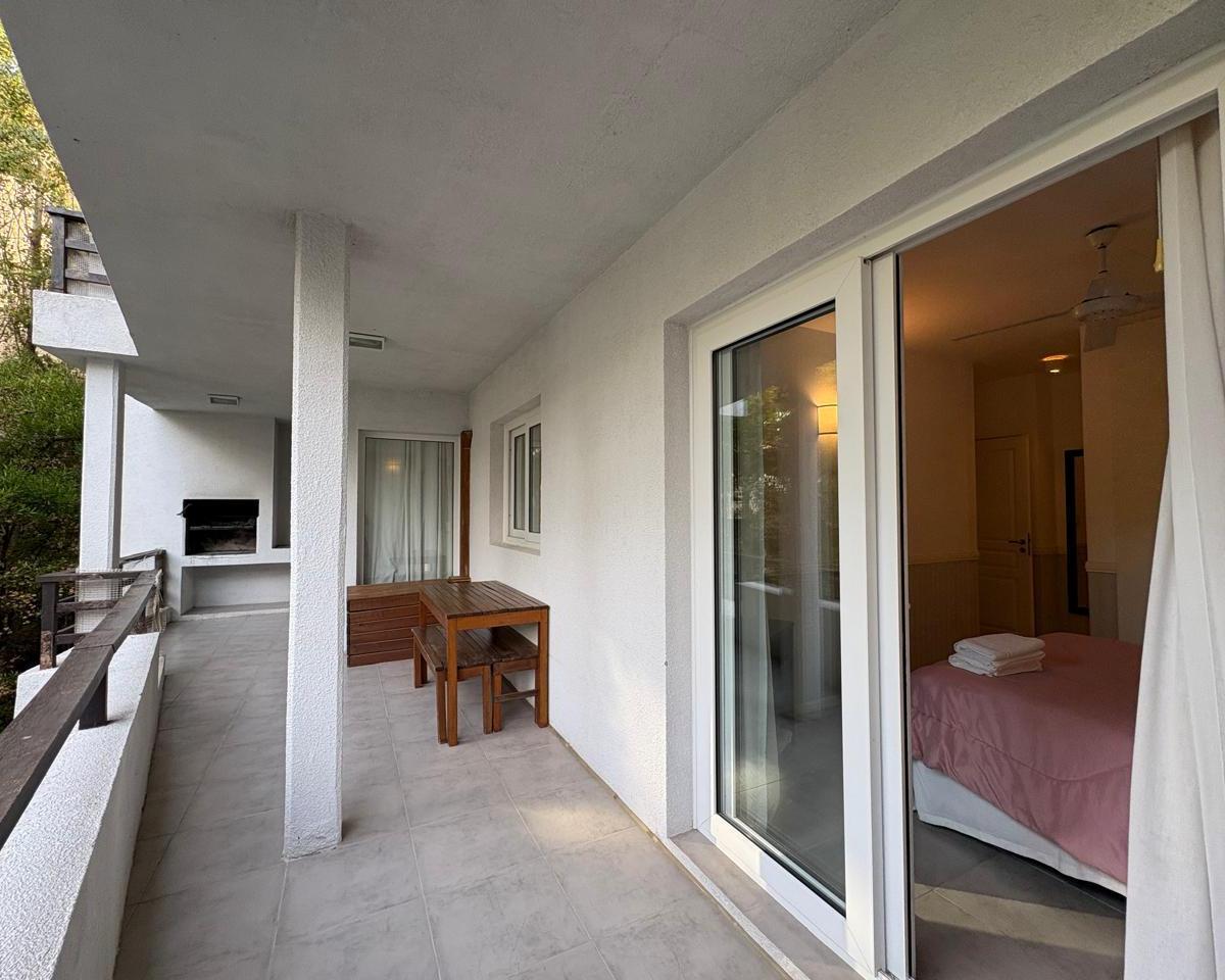 Departamento 3 Ambientes a La Venta, en El Centro de Cariló (6) 5