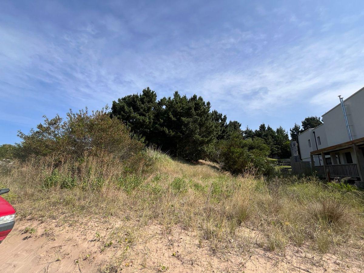 Lote en venta en Costa Esmeralda, Barrio Golf 221.