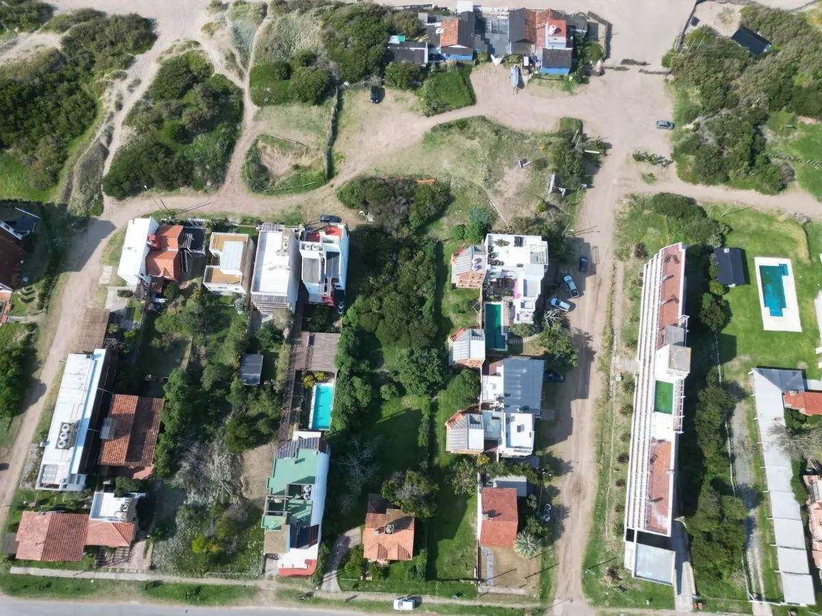 Lote Multifamiliar Hotelero / Salida Directa Al Mar Ostende - Mar de Ostende 2
