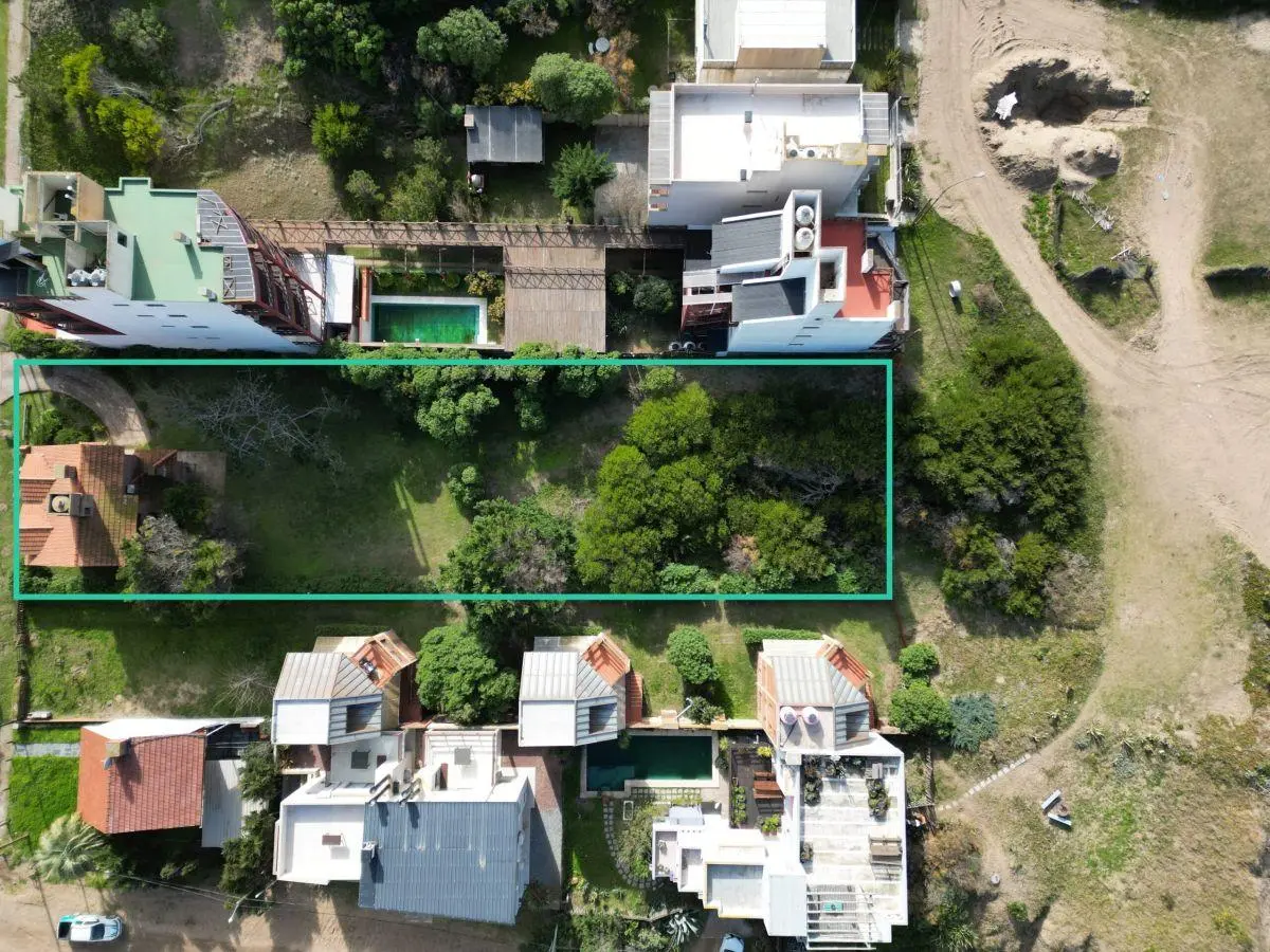 Lote Multifamiliar Hotelero / Salida Directa Al Mar Ostende - Mar de Ostende 3