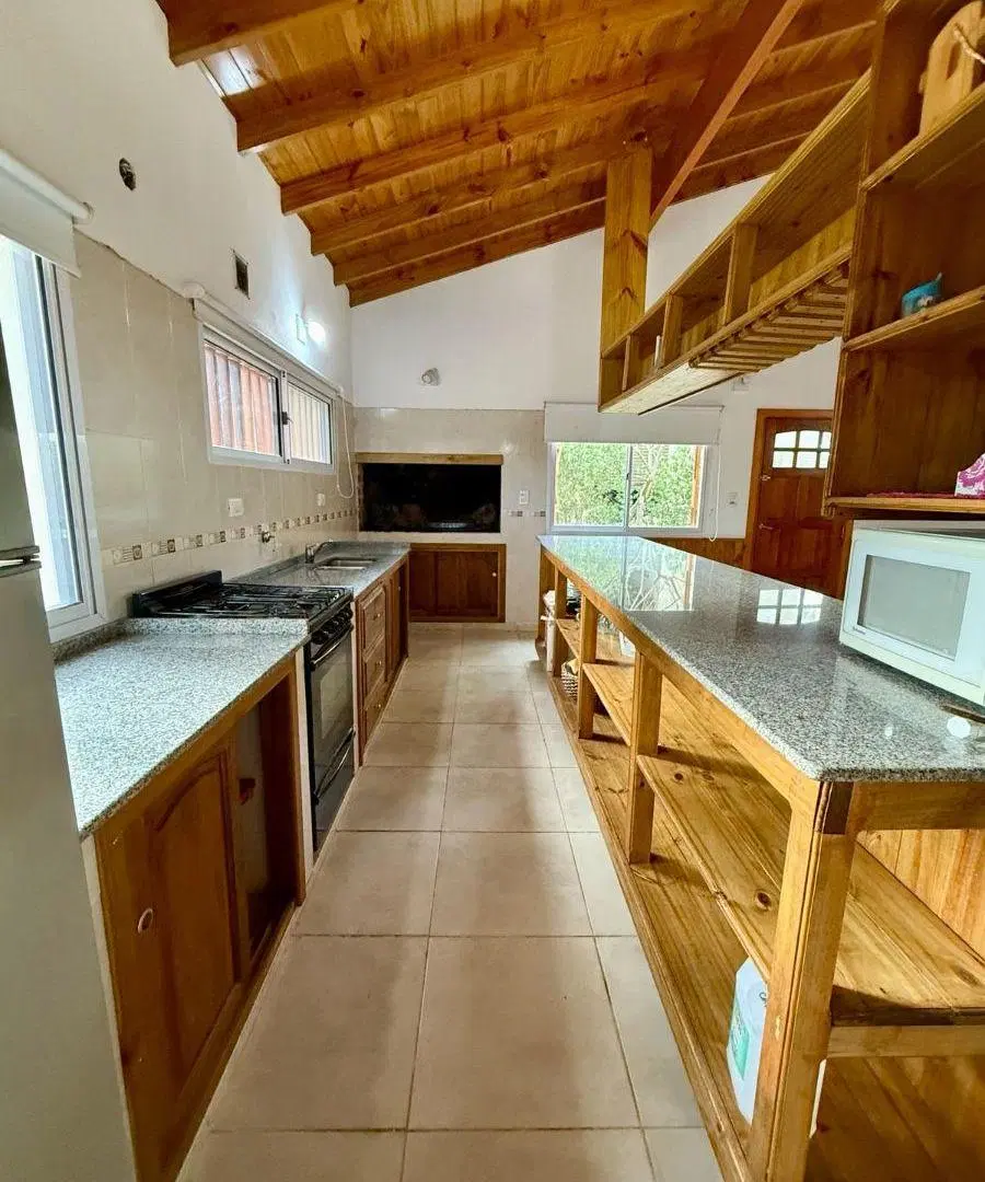 Cod 1392 – Casa Arcachon, zona «Lomas de Valeria»(37) 5